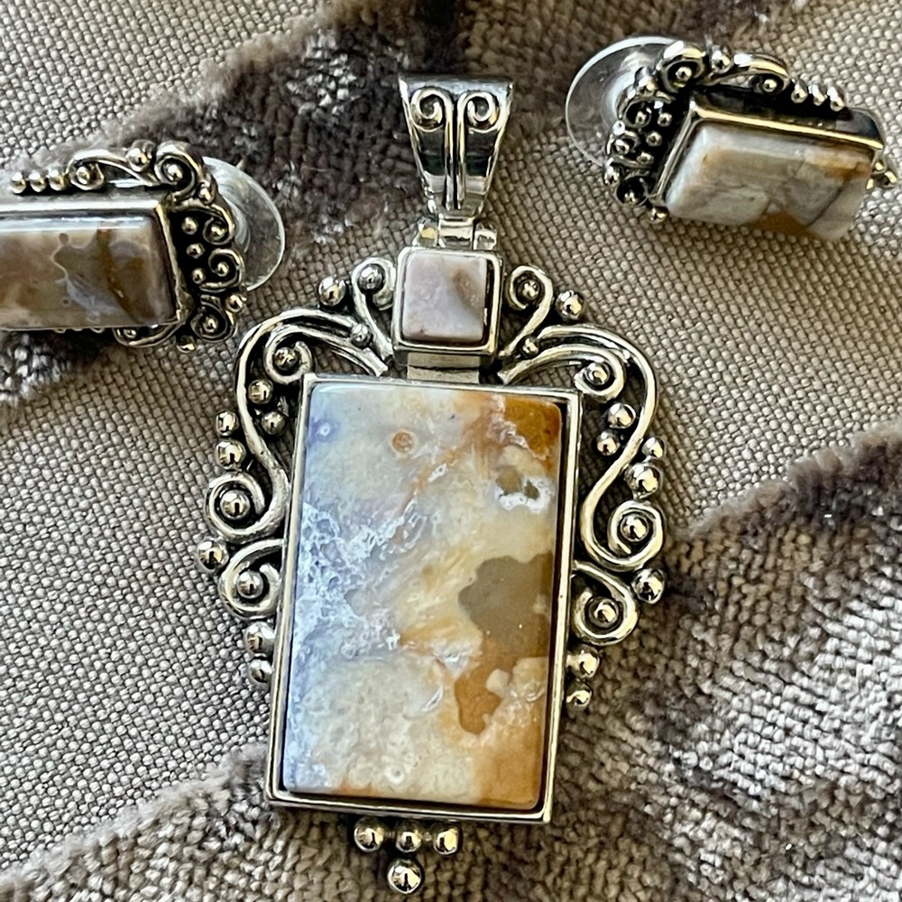 Earring & Slide Sets - image 5